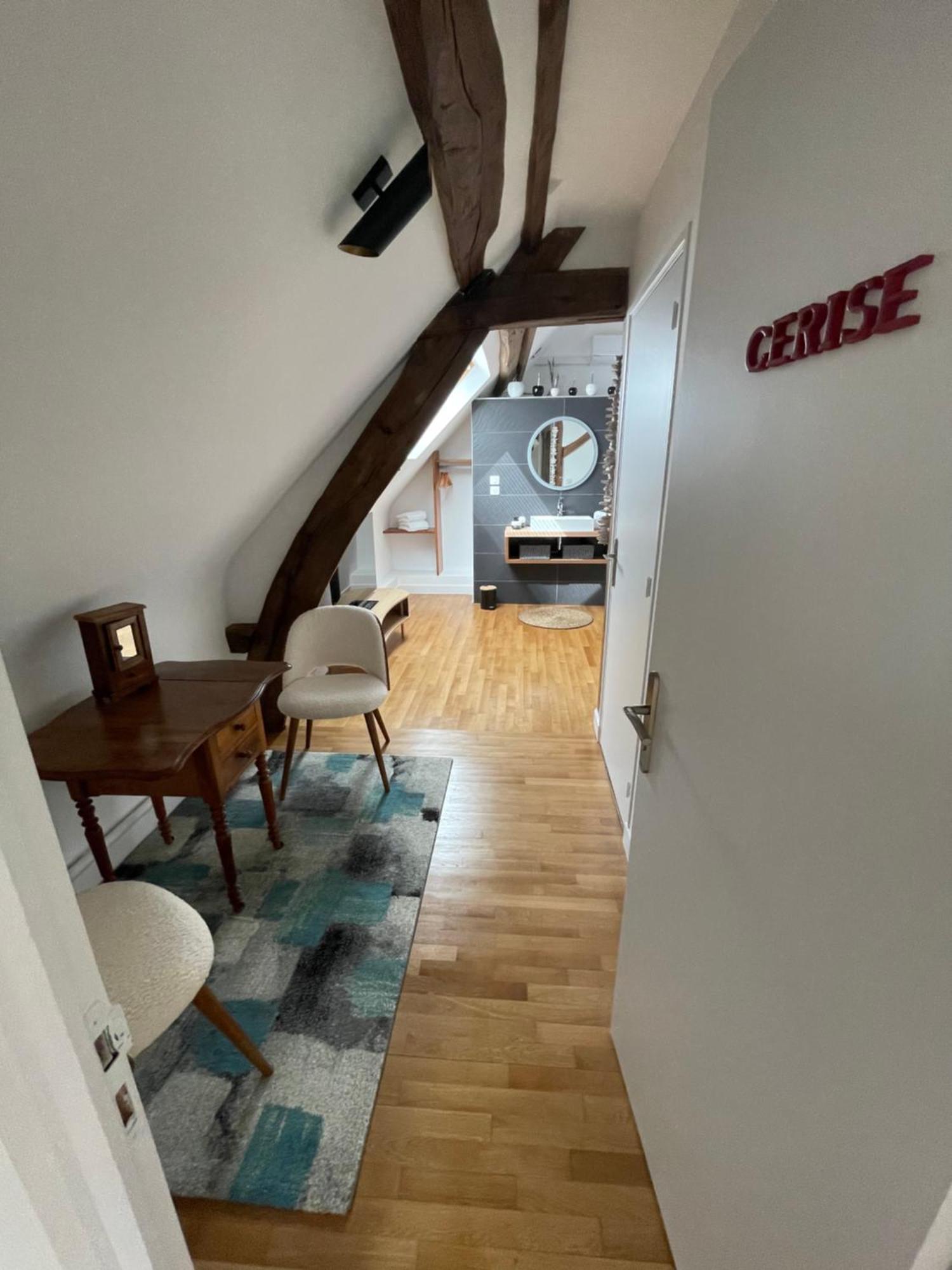 Le Clos Du Q'Hatre Cléry-Saint-André Esterno foto