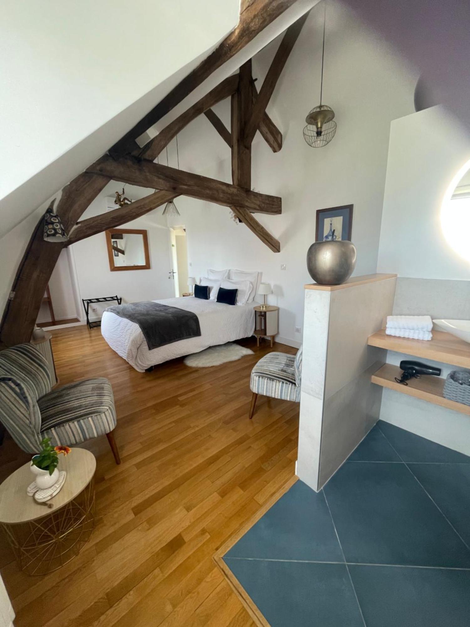 Le Clos Du Q'Hatre Cléry-Saint-André Esterno foto