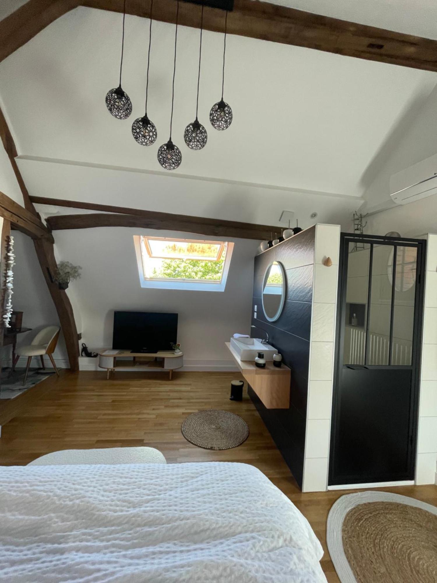 Le Clos Du Q'Hatre Cléry-Saint-André Esterno foto